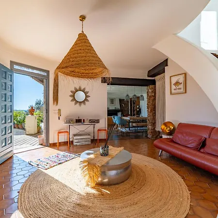 - Mas Saint Pierre Kır Evi Frontignan