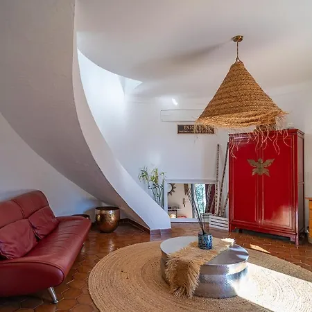 - Mas Saint Pierre Frontignan