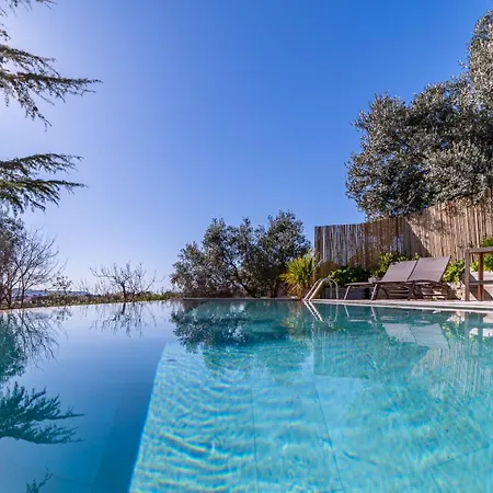 - Mas Saint Pierre Lantställe