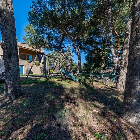 - Mas Saint Pierre Frontignan